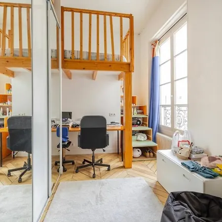 !!!! Only Airbnb !!!!! Private In Center - Shared *