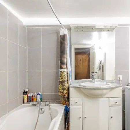 דירה !!!! Only Airbnb !!!!! Private In Center - Shared