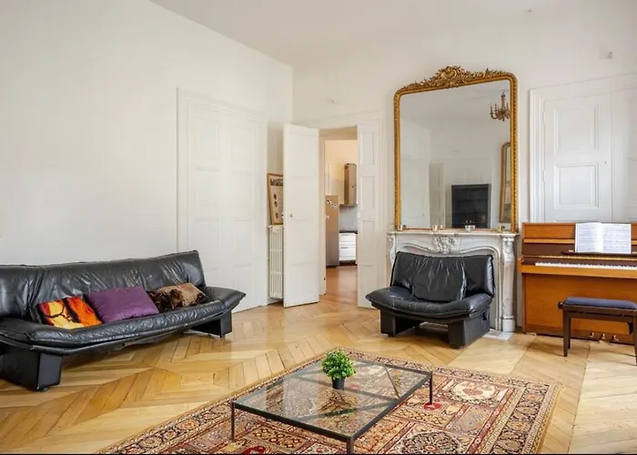 !!!! Only Airbnb !!!!! Private In Center - Shared דירה *