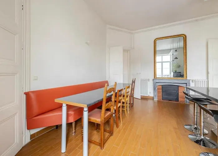 شقة !!!! Only Airbnb !!!!! Private In Center - Shared *