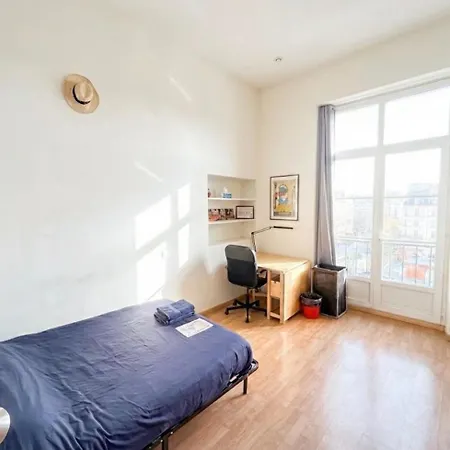 Apartment !!!! Only Airbnb !!!!! Private In Center - Shared *